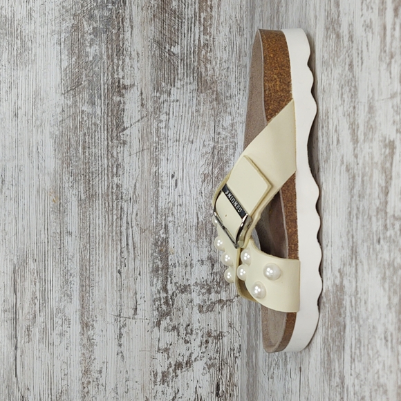 🟧NWOT Ethem Genuins Cream Pearl Slide Sandal - Picture 2 of 16